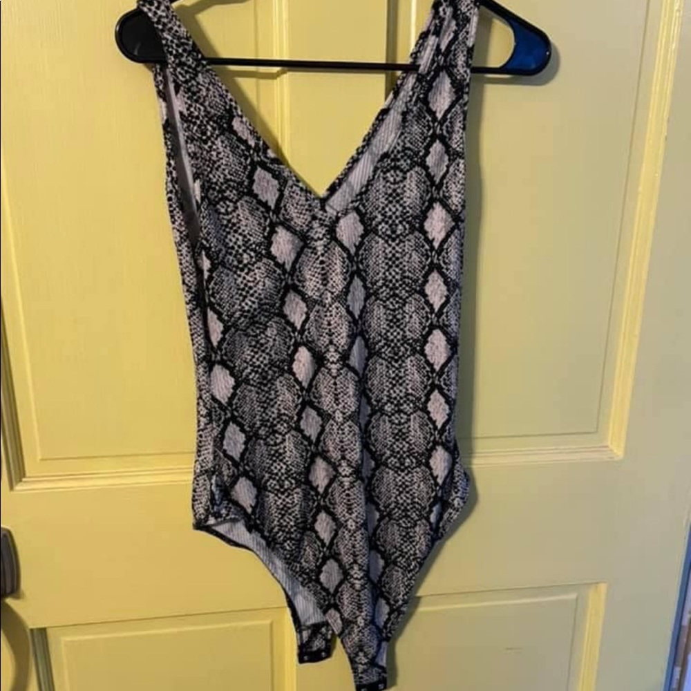 Giani bini body suit never worn